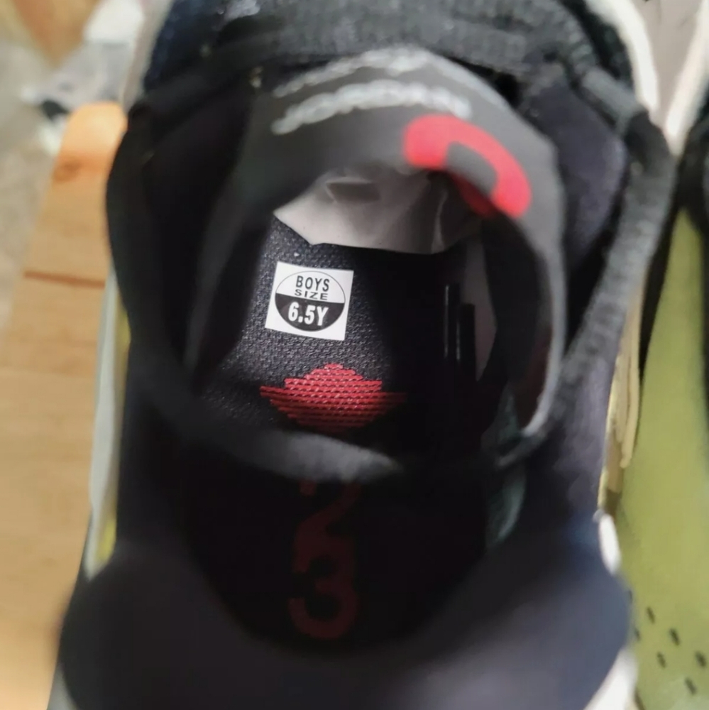 Jordan delta 2 size 6.5Y - Picture 6 of 11